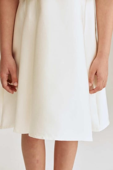 تنورة ميدي بكسرات