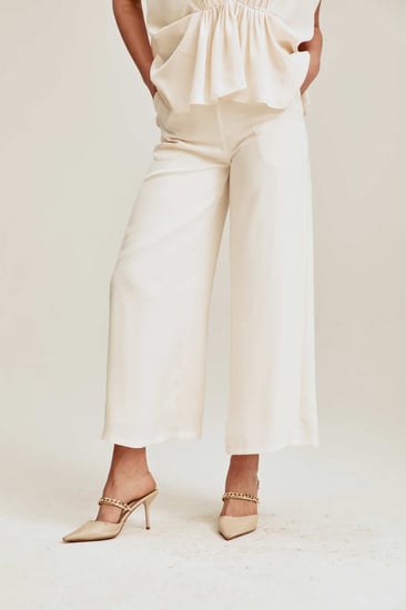 بنطلون سادة بأرجل واسعة