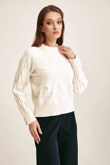 بلوزة محبوكة فضفاضة