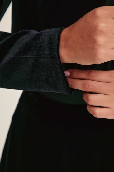 جاكيت مخمل غير متماثل