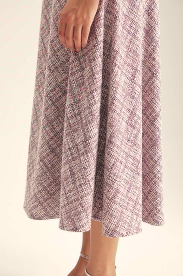 تنورة تويد بقصة كلوش