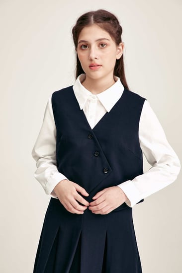 جاكيت مدرسي ثانوي سنبل – تصميم بلا أكمام لأناقة مريحة