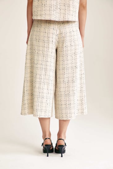 بنطلون تويد بقصة واسعة