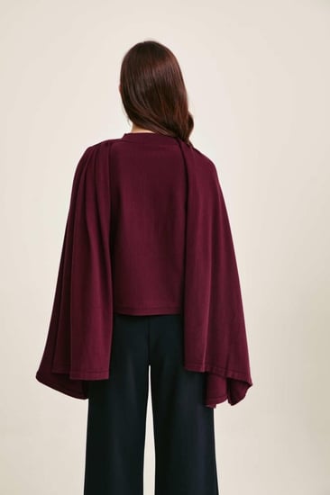 بلوزة محبوكة بشال