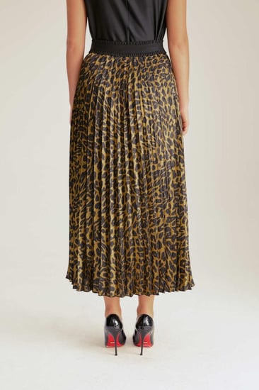 تنورة بطبعة جلد النمر