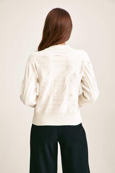 بلوزة محبوكة فضفاضة