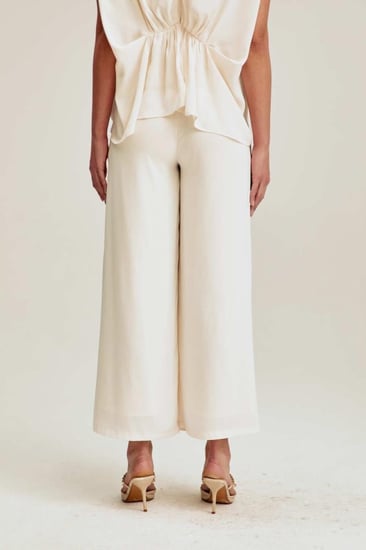 بنطلون سادة بأرجل واسعة