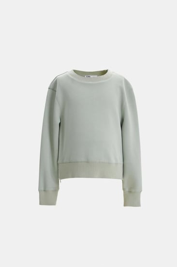 سويت شيرت بقصة فضفاضة