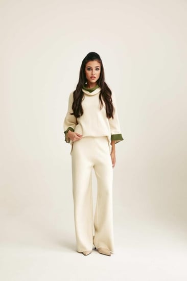 بنطلون سادة بأرجل واسعة