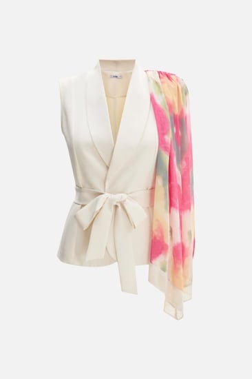 جاكيت بلا أكمام مٌزين بشال