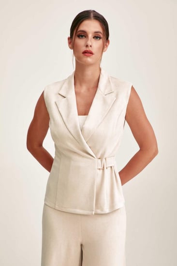 جاكيت شامواة بلا أكمام