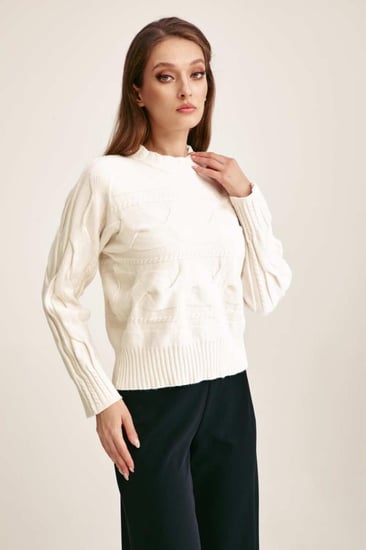 بلوزة محبوكة فضفاضة