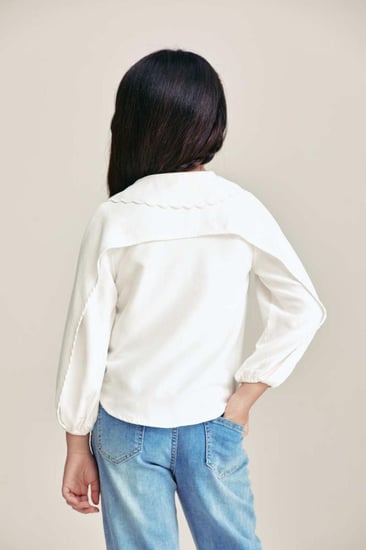 قميص بياقة مُطرزة