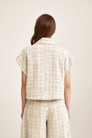 جاكيت تويد بأكمام قصيرة