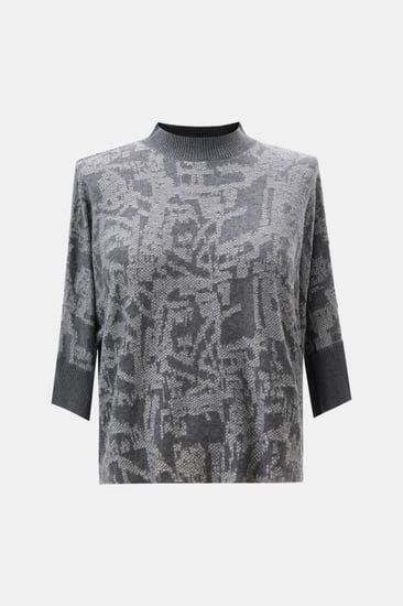 بلوزة مزينة بنقوش