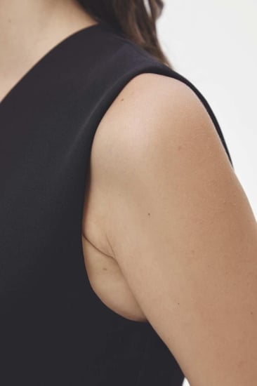 جاكيت بلا أكمام بازرار