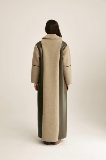 فروة من الصوف والجلد