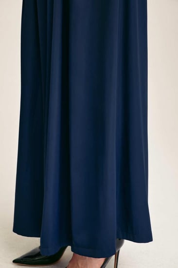 بنطلون بأرجل واسع بكسرات