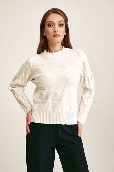 بلوزة محبوكة فضفاضة