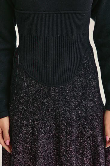 فستان محبوك بلون متدرج