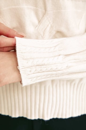 بلوزة محبوكة فضفاضة