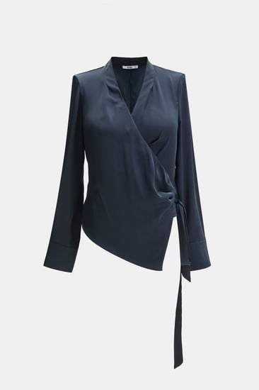 بلوزة لف برباط جانبي