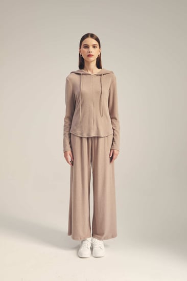 جاكيت هودي بسحاب