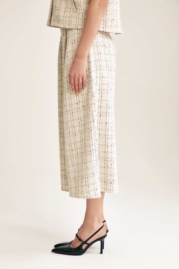 بنطلون تويد بقصة واسعة