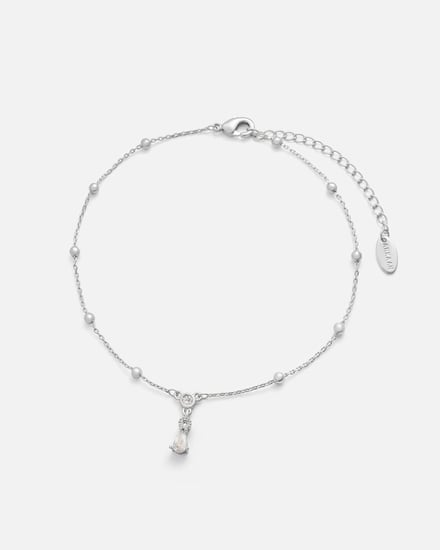  ١٠ قطع اكسسوارات أنيقة بلون فضي