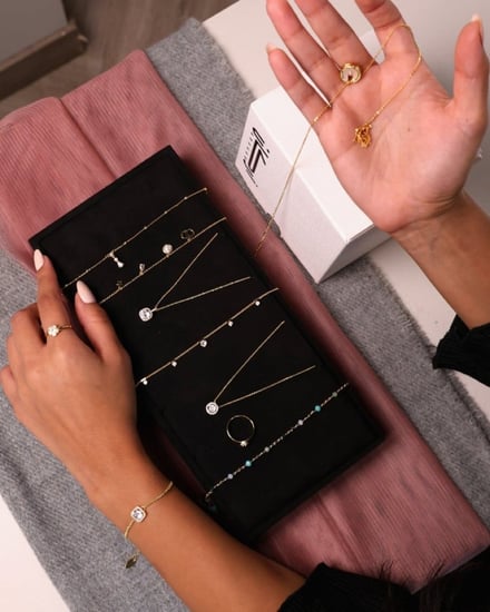 ‎ 10 قطع اكسسوارات أنيقة بلون ذهبي