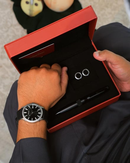 ‎ هدية رجالية اليتير مميزة