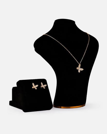  طقم نسائي بتصميم أنيق بلون ذهبي