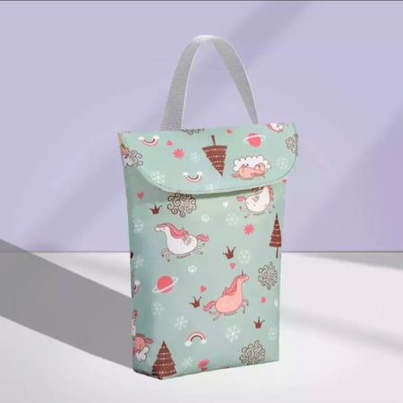 حقيبة لحفظ الحفاضات