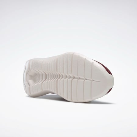 ريبوك حذاء نسائي