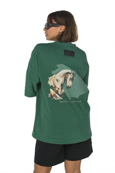 طقم اليوم الوطني الانيق