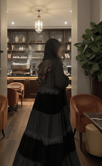 عباية انيقة