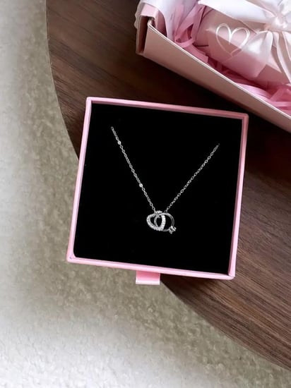 سلسال قلب وخاتم