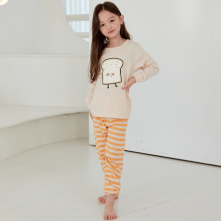 بجامة قطنية مريحة بأكمام طويلة بطبعة شريحة توست