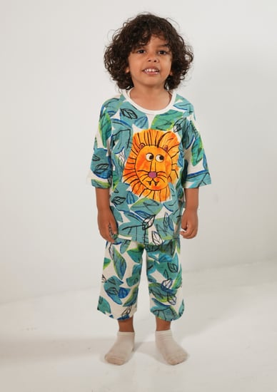 طقم اولاد من القطن برسمة اسد الغابة