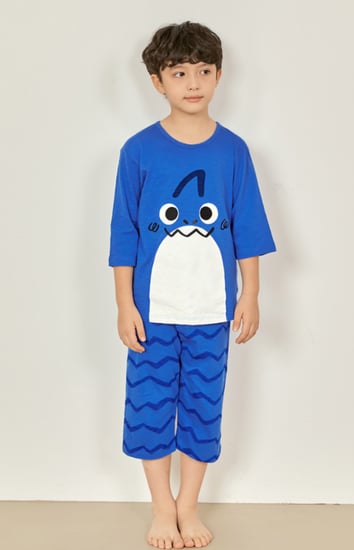 طقم من القطن للاولاد برسمة القرش