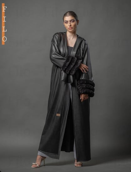 فروه جلد أسود