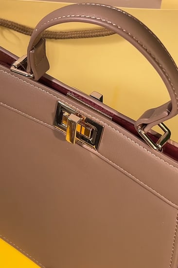 فندي Peekaboo ISeeU