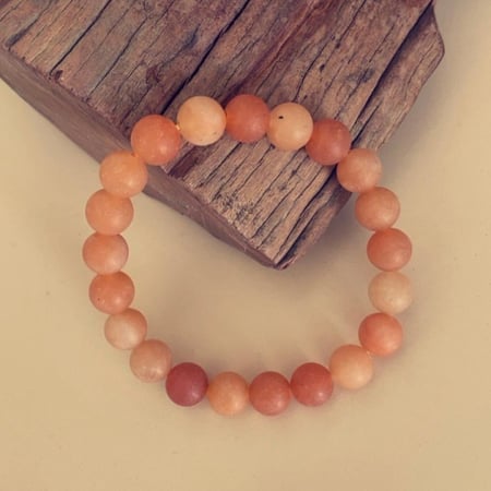 اسوارة حجر الافنتورين برتقالي