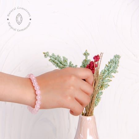 اسوارة حجر الروز كوارتز الوردي