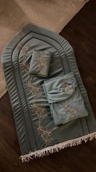 طقم  صلاة  فخم جدا مرد