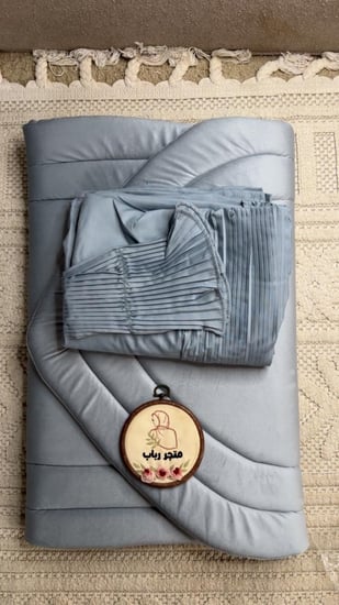 طقم صلاة + سجاد مع شرشف مرد ربطة