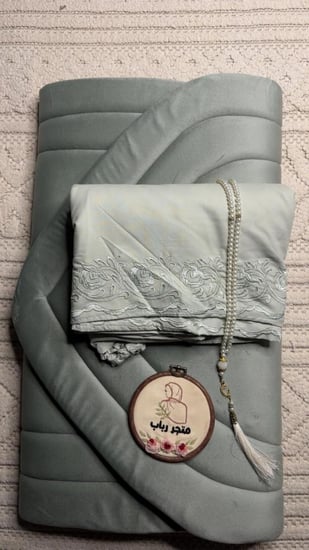 طقم صلاة بخنق