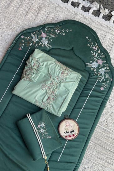 طقم  صلاة  فخم جدا مرد