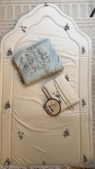 طقم صلاة  فخم جدا ربطة