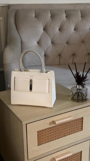 شنطة اصلية  فخمة مخفضة